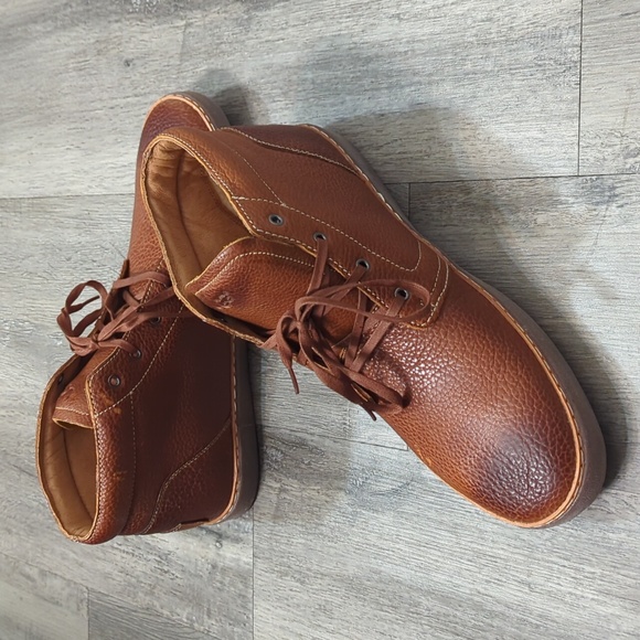 UGG Alin Leather Sneakers NWOT - Picture 5 of 10